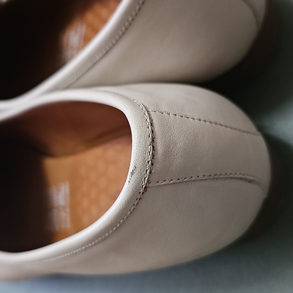 Beckett Simonon Greta Belgian Loafers Size 8 In Dove - Picture 3 of 7